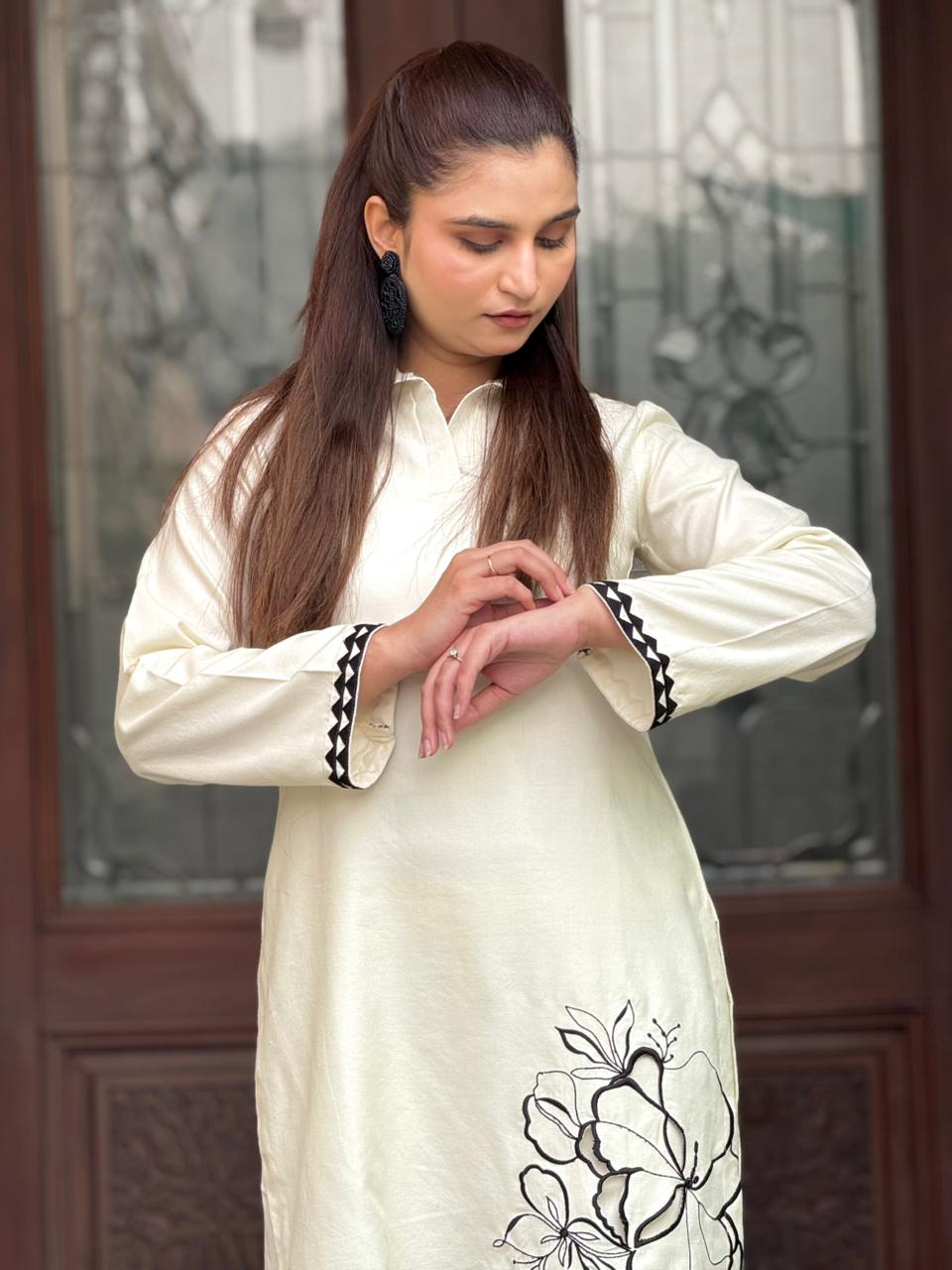 Artara 2 pieces stitched