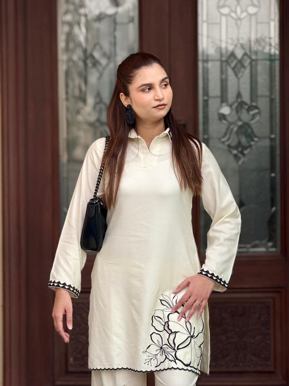 Artara 2 pieces stitched