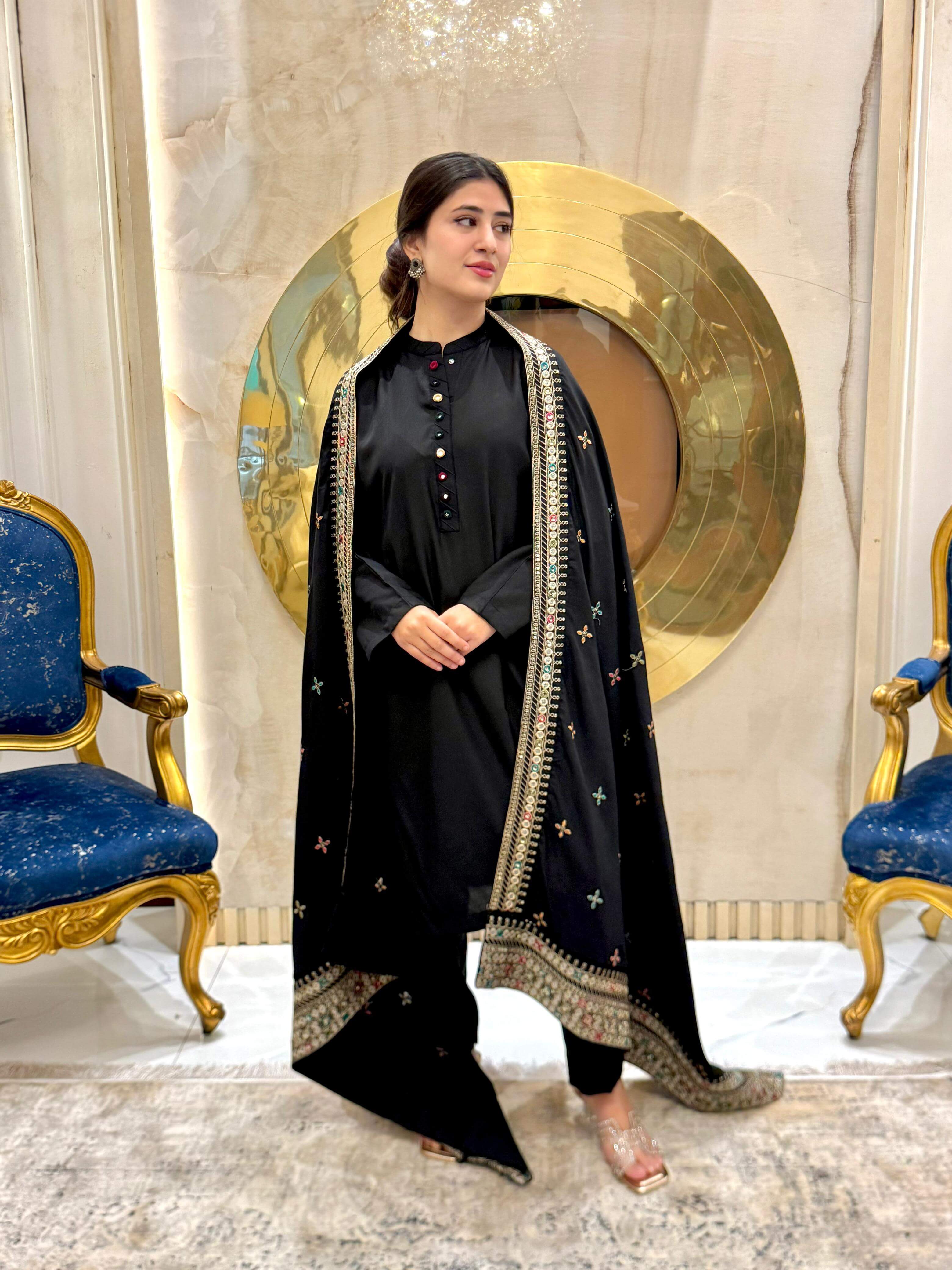 Black Swan 3 pcs Stitched