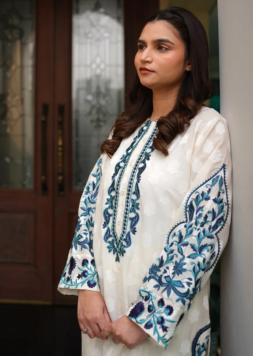 Pure Dynasty 2pc Stitched embroidered