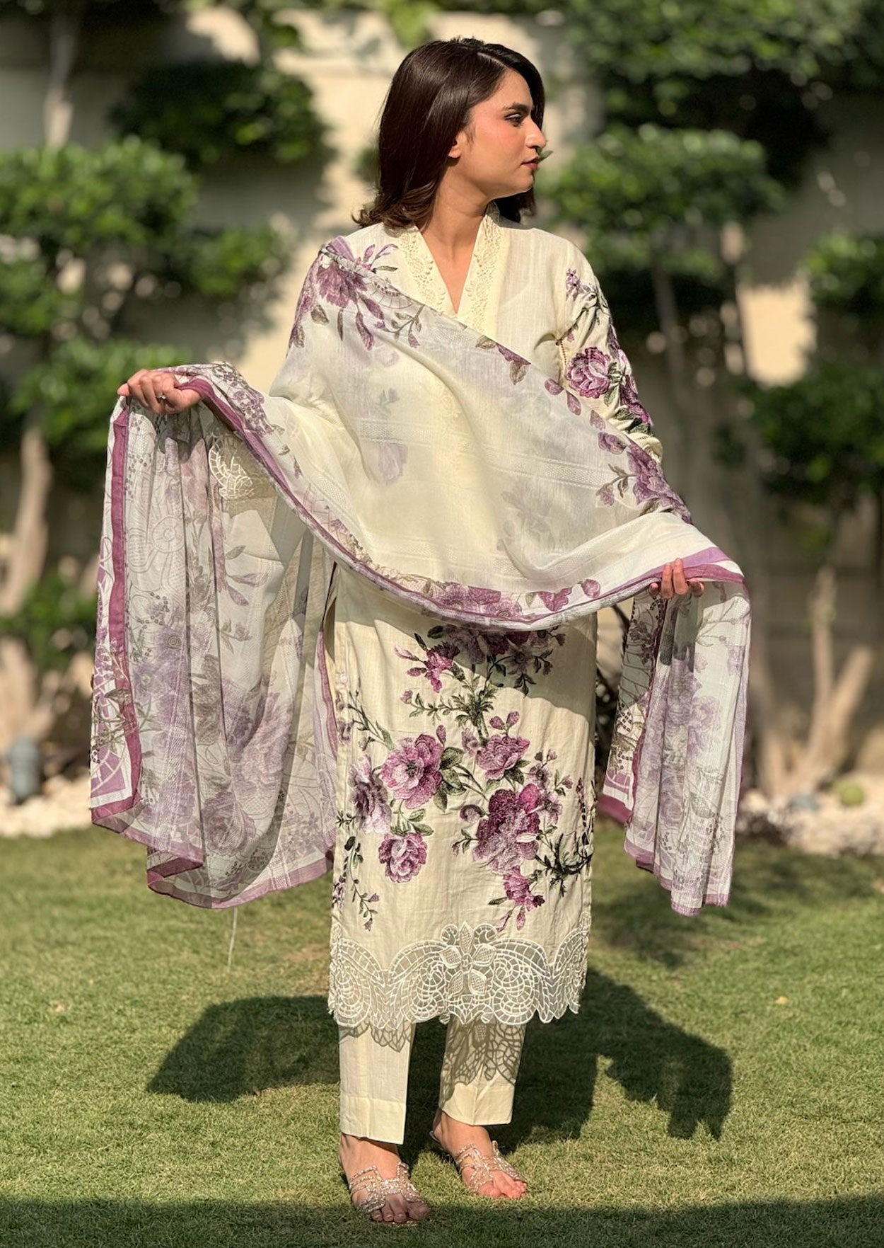 Empress Floral 3pc stitched embroidered