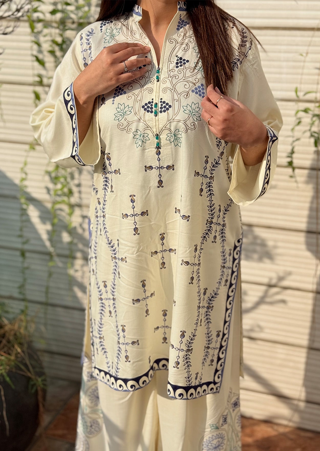 Pearl Petals 2pc stitched