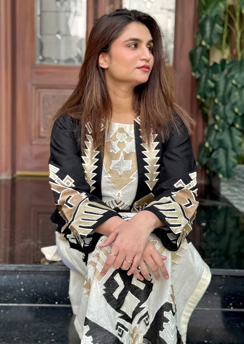 Noir Bloom 2pc Stitched embroidered