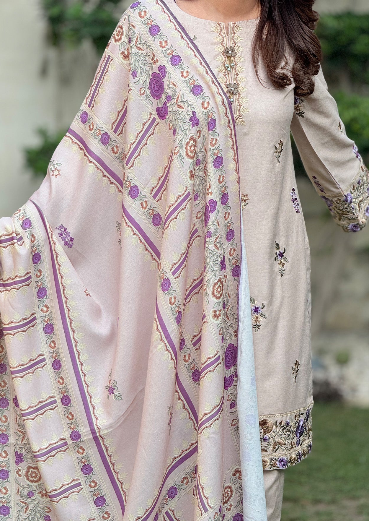 Zara Weave 3pc stitched embroidered