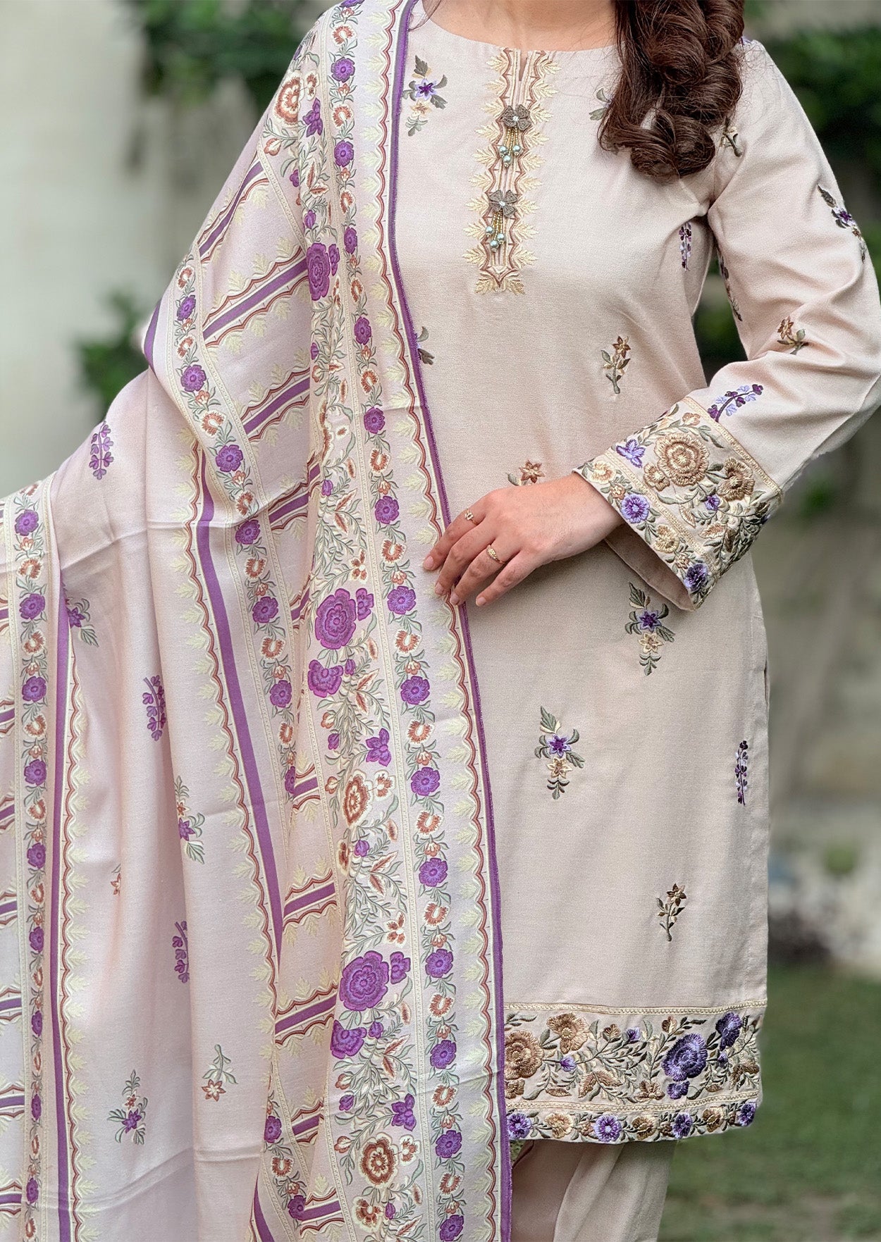 Zara Weave 3pc stitched embroidered