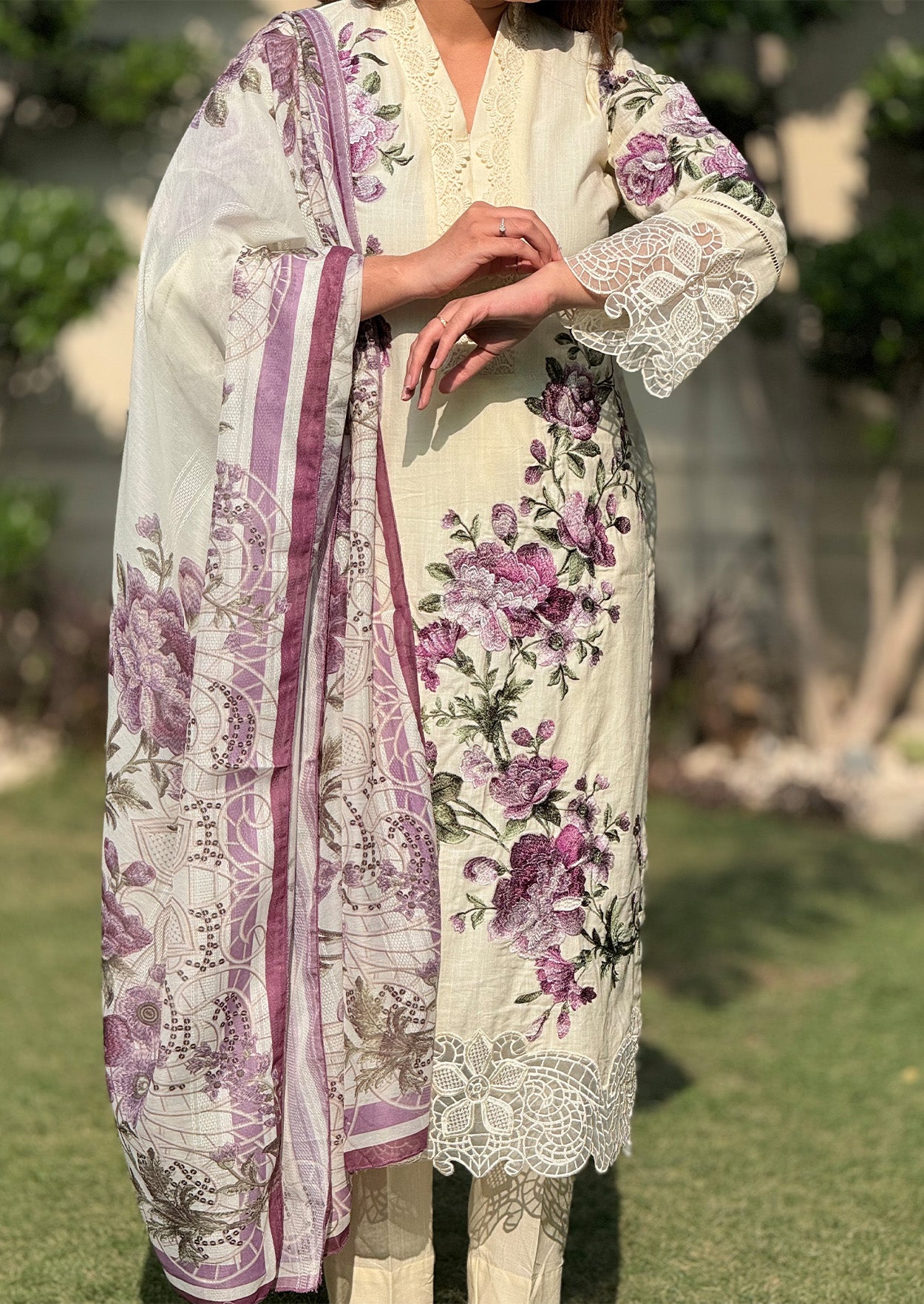 Empress Floral 3pc stitched embroidered