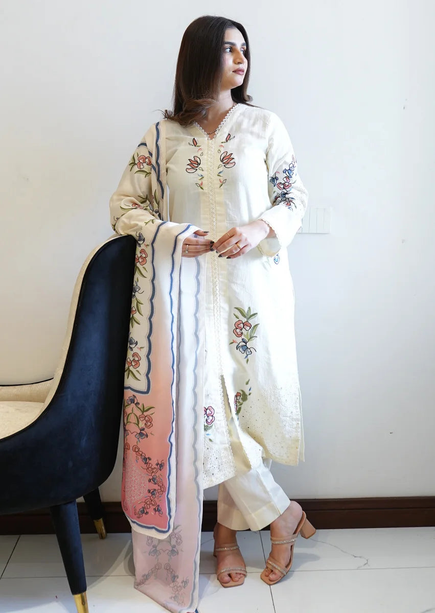 YAREL 3pc Stitched embroidered