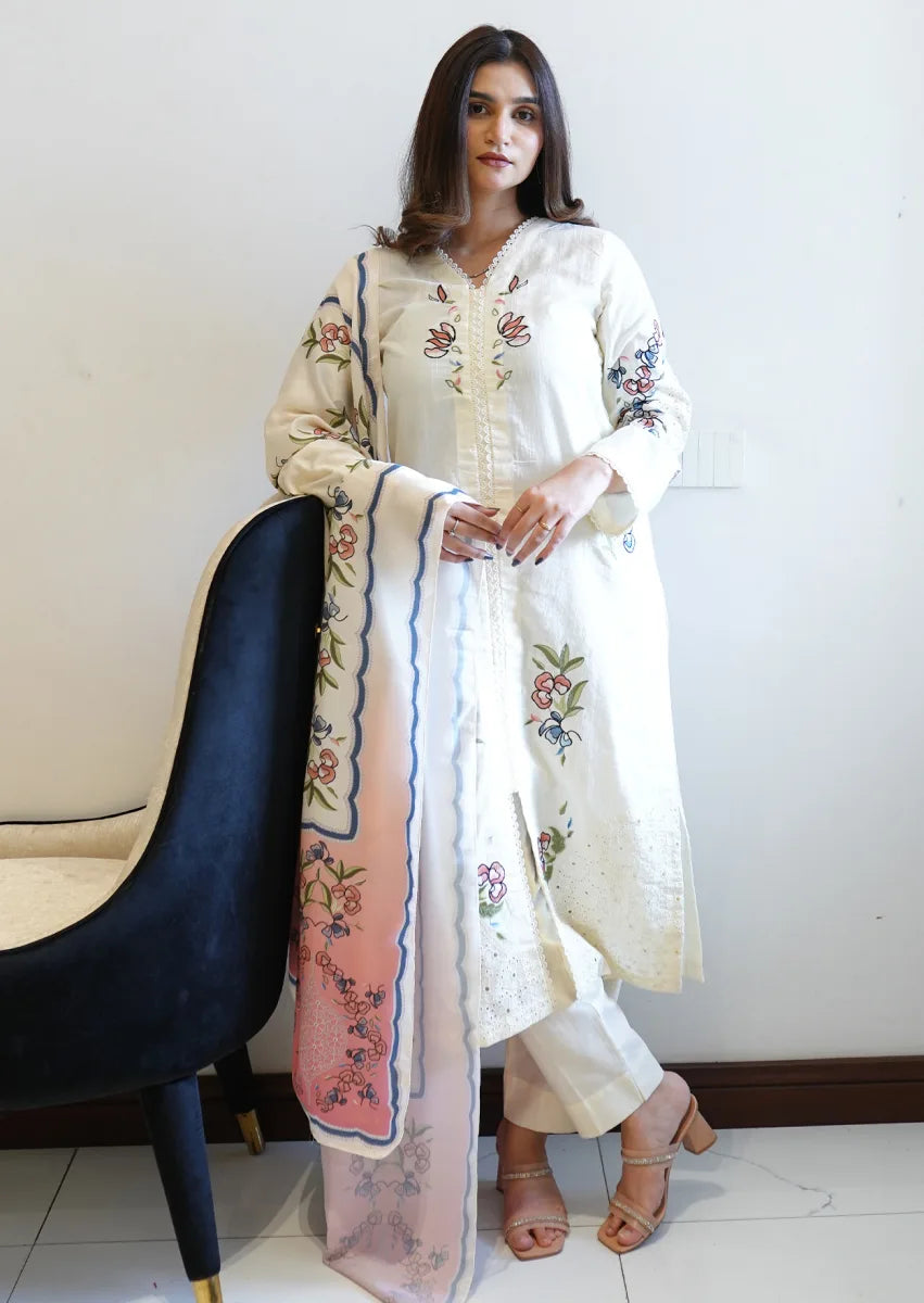 YAREL 3pc Stitched embroidered