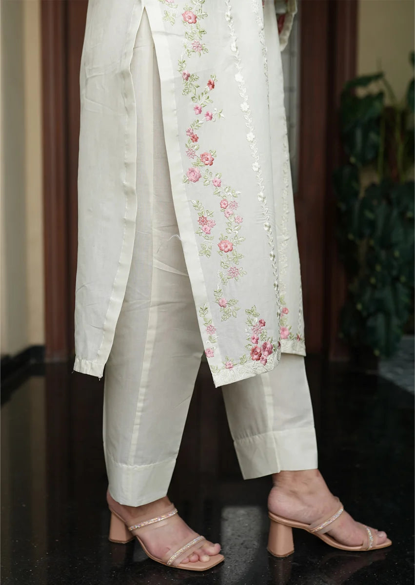 Blush Petals 2pc Stitched embroidered