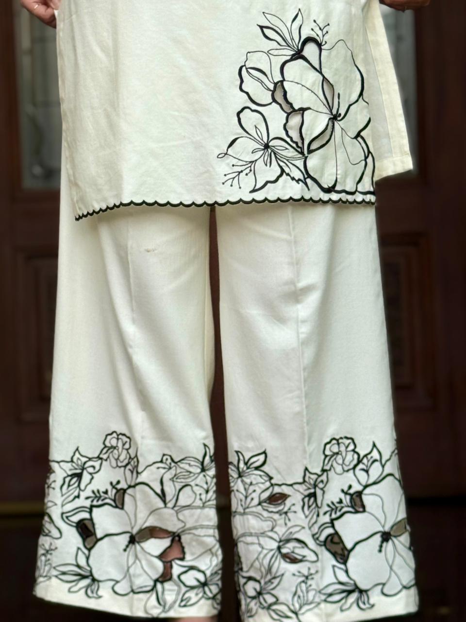 Artara 2 pieces stitched